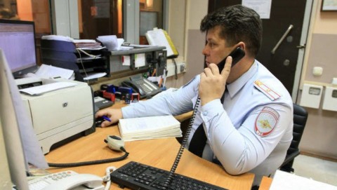 В Североморске полицейскими задержана подозреваемая в хищении денежных средств с банковской карты знакомой